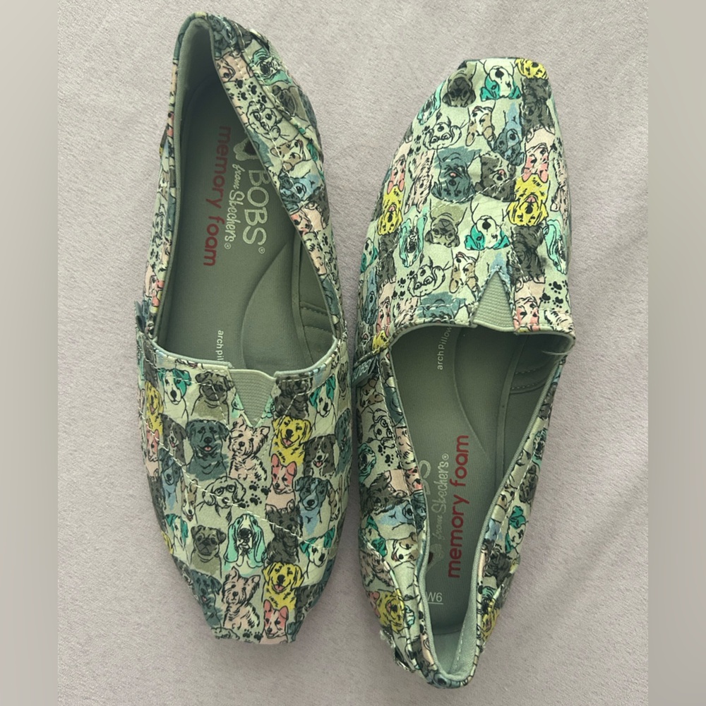 BOBS from Skechers Dog Print
